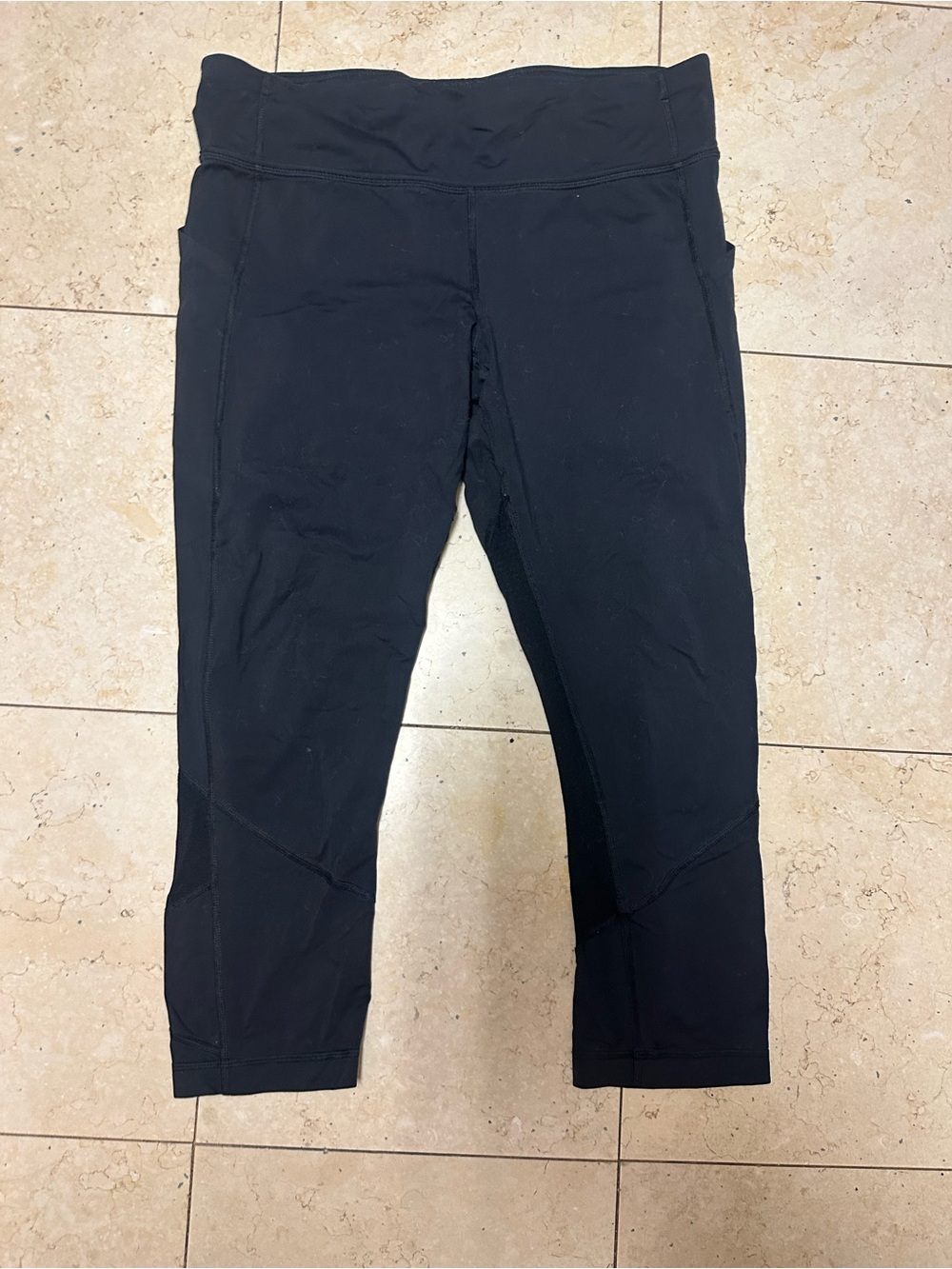 Lululemon Black Active Capri Leggings - L